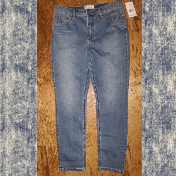 Free People Gummy High Rise Roller skinny cropped stretch Jeans dusty blue - Picture 8 of 16